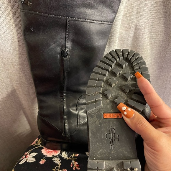 Leather Nike boots - Picture 4 of 5